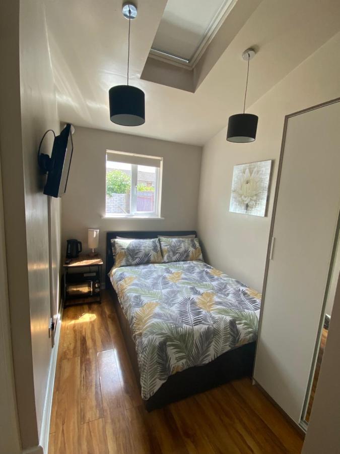 Private And Bathroom With Private Entrance Near Warwick Town Centre Warwick (Warwickshire)