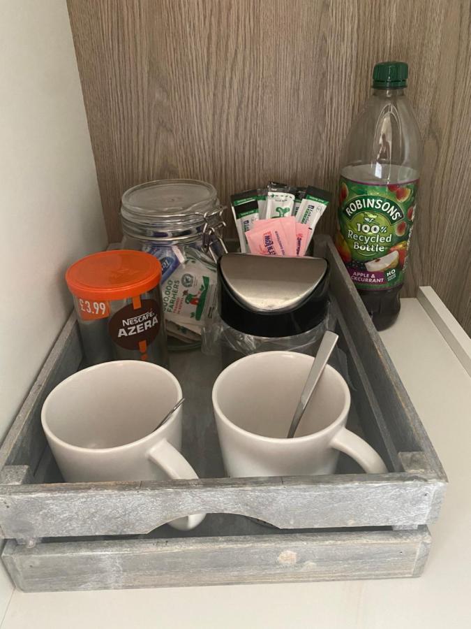 Private And Bathroom With Private Entrance Near Warwick Town Centre Homestay