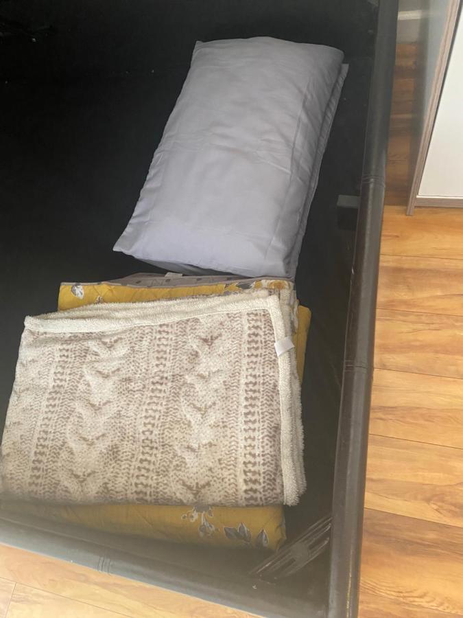 Private And Bathroom With Private Entrance Near Warwick Town Centre Homestay *